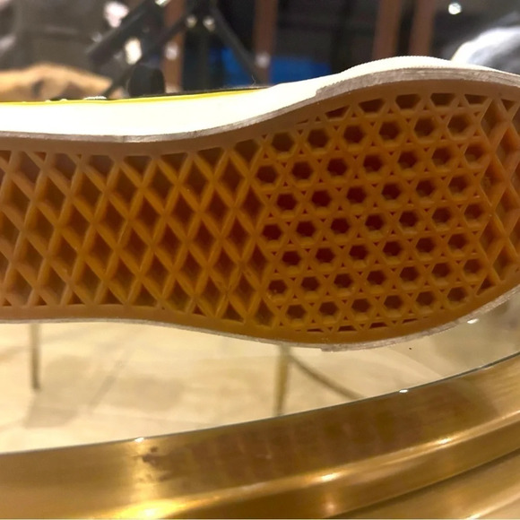 Brand new  Van’s collection “National Geographic” shoes size 5 or men’s 3.5 - Picture 7 of 11